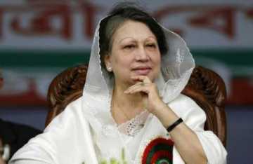 আদালতের সমন ফেরত পাঠালেন খালেদা জিয়া